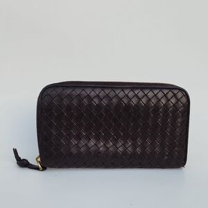 Bottega Veneta Round Long Wallet Intrecciato Dark Brown Leather Zippy Wallet!